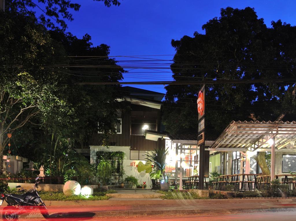 Chiang Mai D Hostel Esterno foto